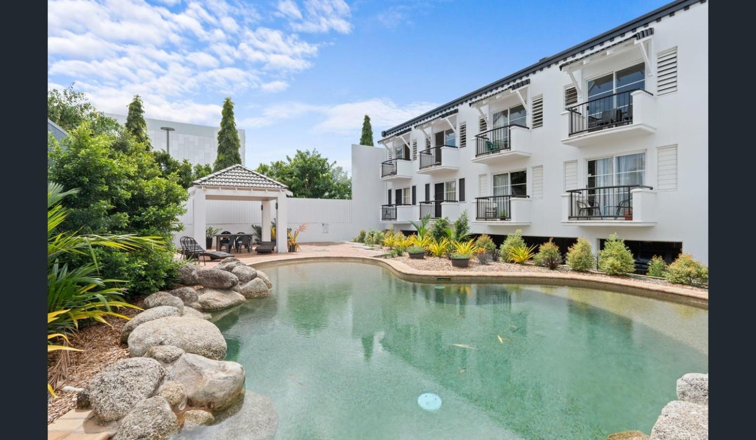 Villa Vaucluse Apartments Cairns Exterior foto